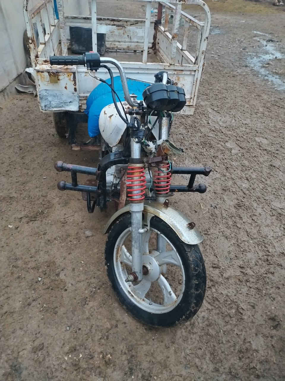 السلام عليكم ستوته للبيع هاي الموجوده سعرهه مناسب لي يحب يتصل ***********(مكلف بل نشر)
