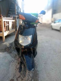 دراجة سكنز نضيفة لبيع أو مراوس كبير سعر 450رقم07715014770