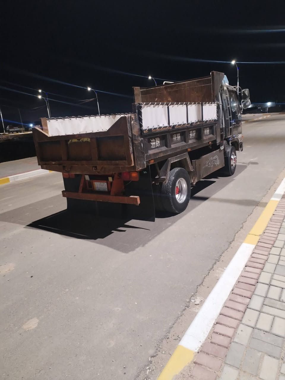 البيع هينو ربع طن مكينه 80.كير 7  سياره جاهزه لعمل    ***********
