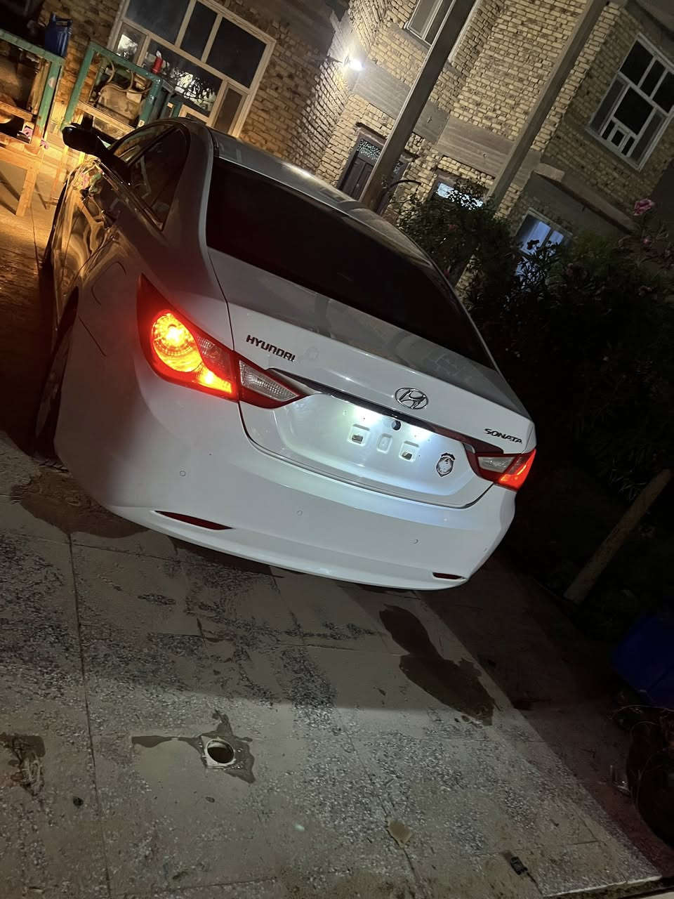 سوناتا 2013 خليجي شركة عامة مكفوله فقط بارد ربع البنيد 
كشن كهرباء  مري شفط كهرباء تحكمات ستيرن شفتات ستيرن تبريد قطعتين رقم مميز باسمي السنويه ماساقطه زنون عالي سيارة نظيفه وجديدة وجاهزه محركها 2400  السعر 138 وبيها مجال بسيط كلش 
***********
