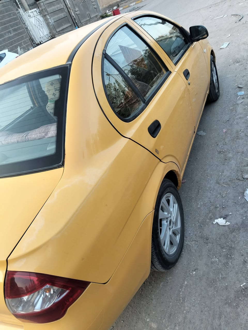 سلام عليكم طيبه للبيع موديل15 بسمي رقم ذي قار مداور ثاني يوم  كير جيد محرك خيط بدون تنقصي  حداديه تخم تاير      كهربائيات كامله ماكو اي نقص  السعر 36وبيها مجال  تجي وتشوف وبخدمتك ملاحظه سياره مكفوله من ضربه بس هاي مشرر عليها بيدي بجاملغ الايسر فقط 🌹 
***********رقمي  الناصريه مركز
