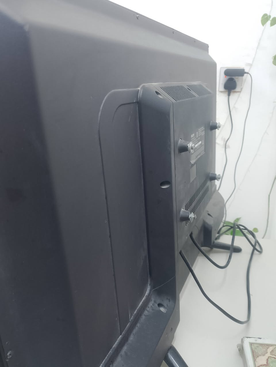 سلام وعليكم عندي شاشه حجم 32 وياها جهاز مال نت سعره 125 وبيه مجال مكاني بغداد حي جهاد


**إذا كنت صاحب هذا الإعلان وتريد حذفه لأي سبب، رجاءا أرسل رسالة إلى الدعم الفني**