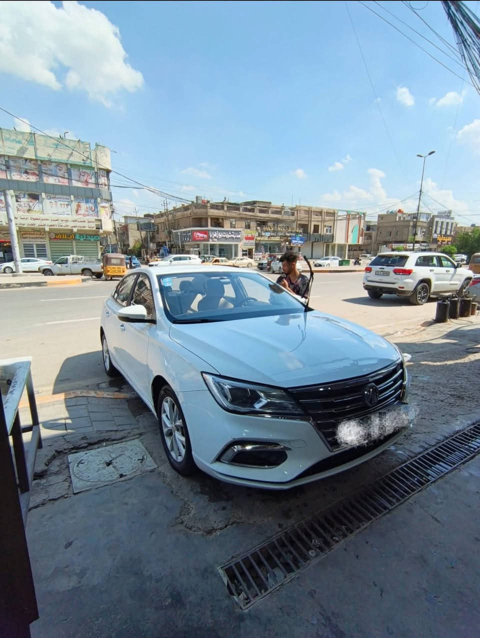 سيارة mg5 2023 ماشيه ١٤ الف رقمها بغداد  بعدها بضمان الشركة 
بيها كم تكحيلة صغار 
وبارد بمكانين باب السايق وباب الصدر 
سعرها 87$ 
وبيها مجال للشراي مكانها كربلاء


**إذا كنت صاحب هذا الإعلان وتريد حذفه لأي سبب، رجاءا أرسل رسالة إلى الدعم الفني**