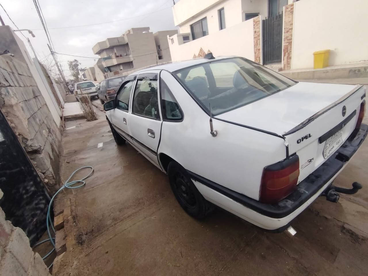 فكترا 1991  حجم ١٦ مشروع ل٣٠ دفتر بنزين كير محرك صدر كهربايات بلكارتون شرط تحويل ٣٣ سعر مكاني محافضه جديد كركوك *********** كركوك, العراق
