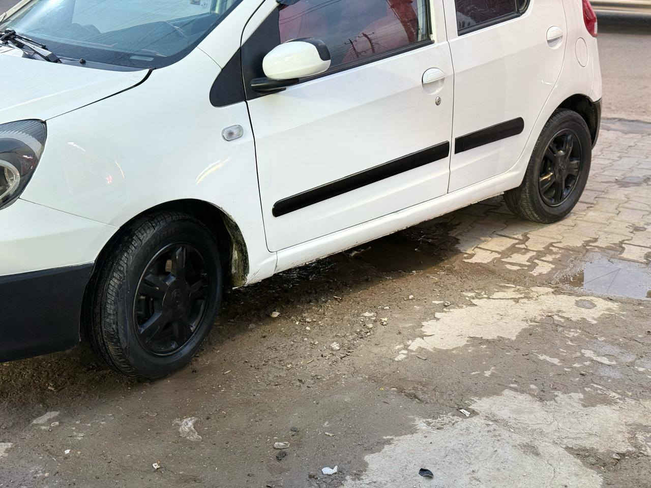 باندا كروز 2013. اوتو. نظيفه. تخم تاير جديد شاشه لمس. تبريد جيد دواخلها ممتازه. رقم انكليزي باسمنا. بغداد ***********
