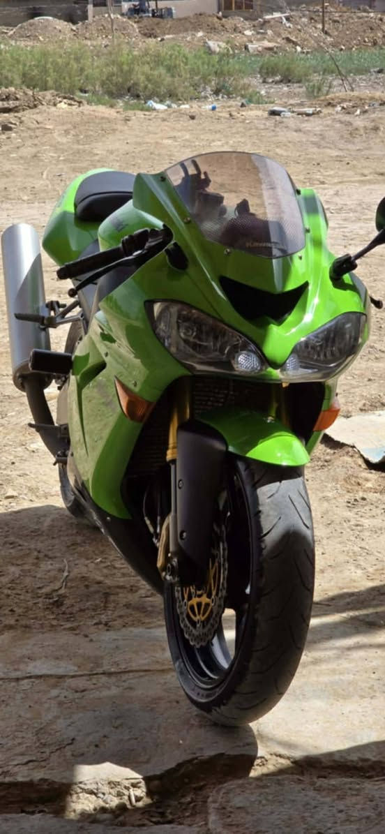 سلام عليكم كاوسكي zx10 حجمه 1000 c دراجه جديده بحالت الوكاله مصار فتره من داخله للعراق  السعر ٣٨ بيه مجال قليل مكان ديالئ بعقوبه *********** او مراوس بدراجه ازغر
