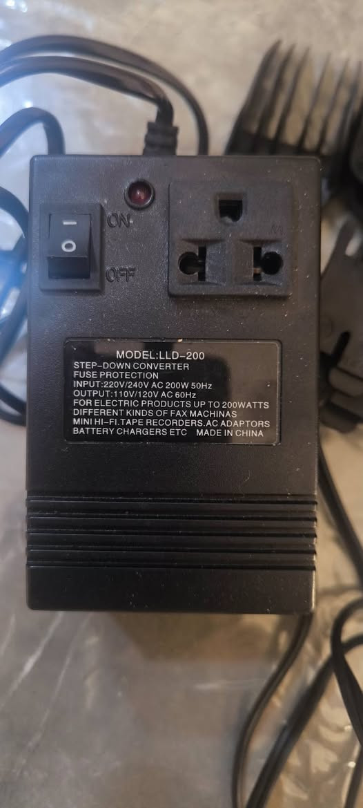 مكينة امريكي اصلي مع المحوله 120فولت استخدام قليل 35الف ***********
