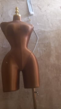 ملكانه نحت للبيع تواصل خاص او  07827801999