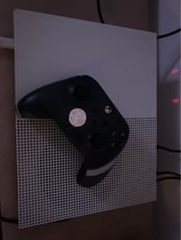 اكس بوكس ون اس • ٥٠٠ جيجا • نضيف