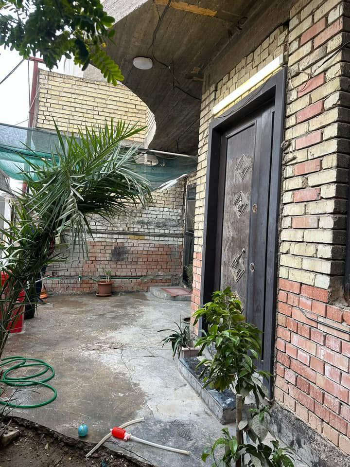 #سلام_عليكم
#دار_للبيع_مساحه_120_متر_واجه_8اونص_اونزال_14

يحتوي على 3غرف نوم+ستقبال+مطبخ+صاله+صحيات 2

طابو زراعي سند ٢٥ إقرار محكمه الدار كله طابوك 

العنوان)؛ بغداد الدوره جمعيه خير الله بل زراعي مال جمعيه

الستفسار *********** *********** ***********
