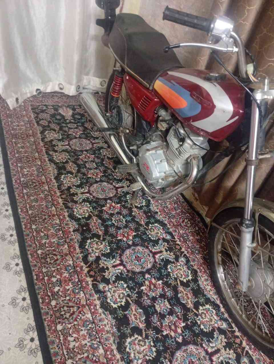 سلام عليكم دراجه يراني كلك ادوات جاهزه 
نكره وطلع محرك ناعم كلش صوتهه حلو ونضيفه 
سعر 350 وبيهه مجال مكان البصره حيانيه 
شراي يراسني وتدلل


**إذا كنت صاحب هذا الإعلان وتريد حذفه لأي سبب، رجاءا أرسل رسالة إلى الدعم الفني**