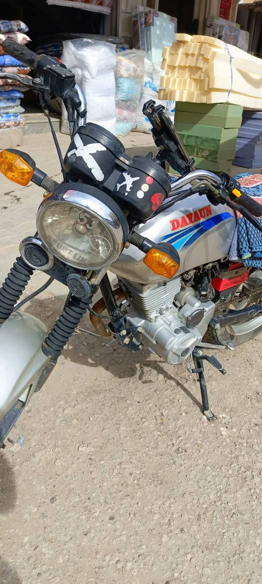 سلام عليكم دراجة دايون عضم للبيع موديل 2020 اوراق اصولي دراجه مكفوله من الحادث والمكينه برغي ما مفتوح بيها رقمي *********** السعر 800 وبيها مجال قليل
