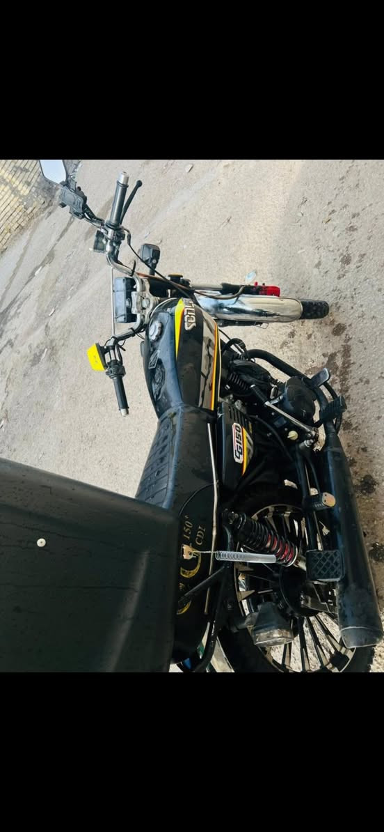 دراجه ايراني سونك 5كير أوراق موجوده نظيفه ومكفوله مكاني بغداد سعره 650 بيها مجال
***********
