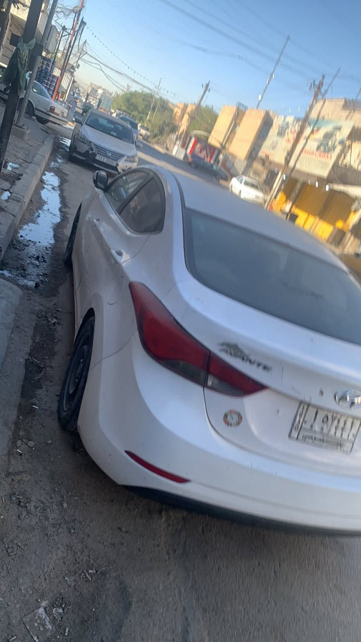 السلام عليكم اخوان النترا 2014 وارد كوري السياره مبدل بيها قماره وبنيد صبغ والباقي كدام عينكم لغد شاصي مكفول كيرها مكفول مكينتها كايمه gdi سعر المكينه هيه وتبديلها 7 اوراق سعرها69 وبيها مجال كلش بسيط كلش .  
وهذا رقمي. . . .
اتصال *********** 
واتس اب***********
