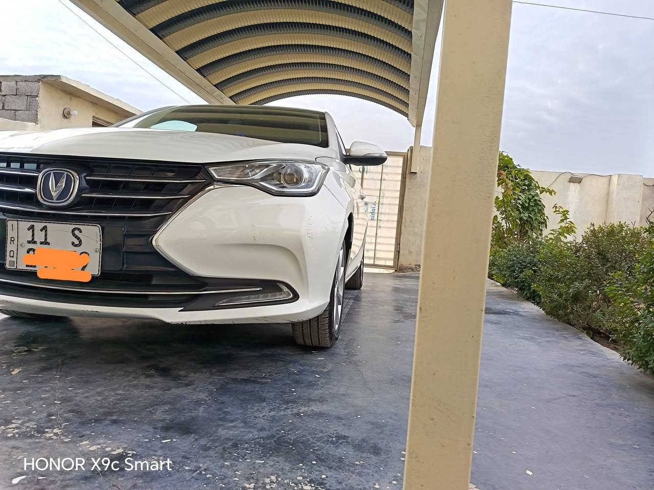 السلام عليكم
شانجان 24
رقم بغداد دولي سنويه
 هزه كله جديد باسمي
السياره مكفوله
مكان بغداد
٩٤
***********
