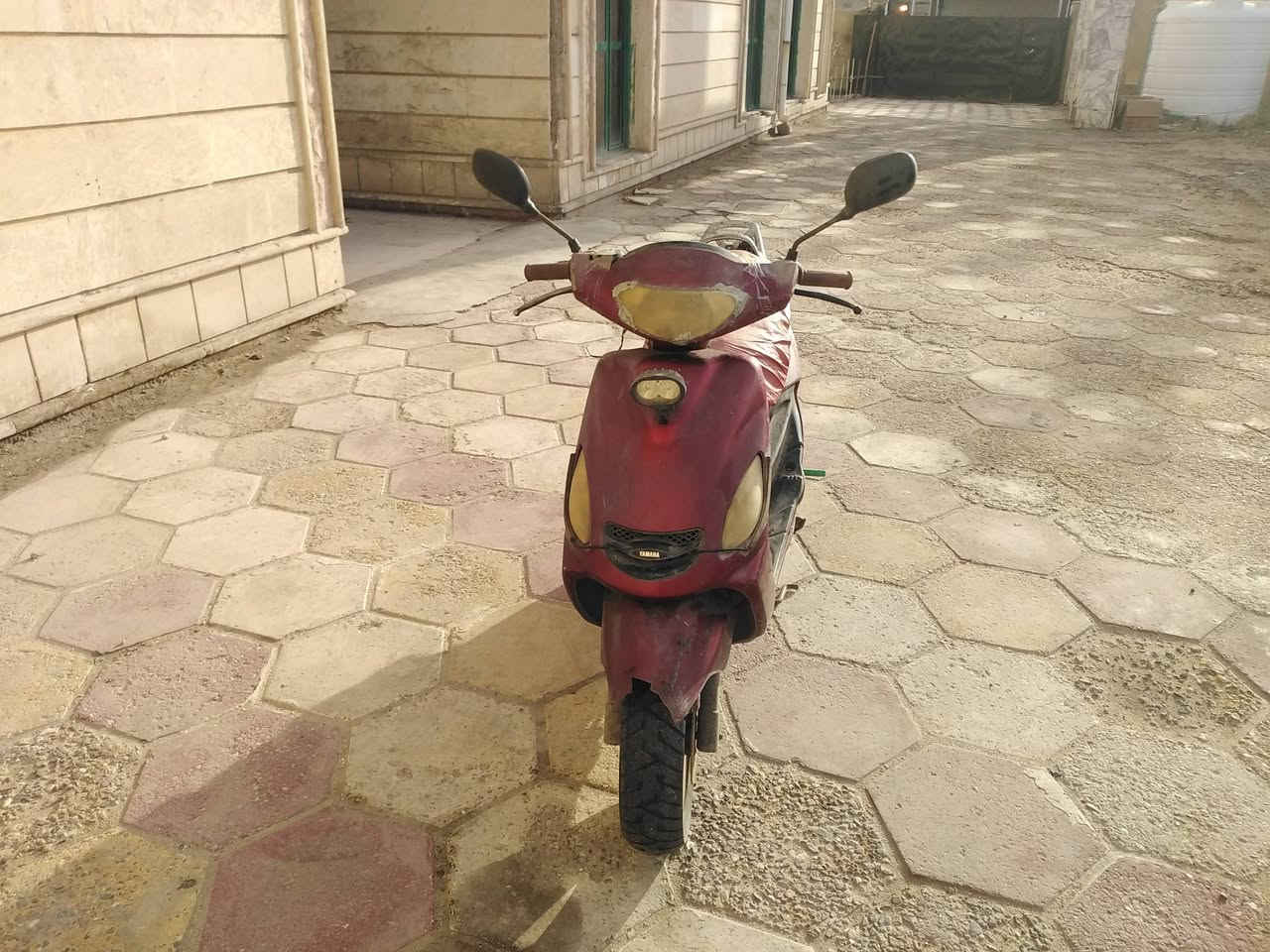 السلام عليكم
دراجة ياماها اكزز ياباني سرعة ١٠٠كم

الدراجة مجفته وحاليا عاطلة ولا اعرف السبب

قد يكون بستم أو شي آخر،،

باتري مشدود قبل فترة قصيرة وسلف شغال وتاير خلفي جديد والامامي بحاجة إلى تبديل،،

(البيع كوم حديد بسعر ١٥٠ ألف،،،
البصرة شط العرب الجزيرة اليوبة،،،


**إذا كنت صاحب هذا الإعلان وتريد حذفه لأي سبب، رجاءا أرسل رسالة إلى الدعم الفني**