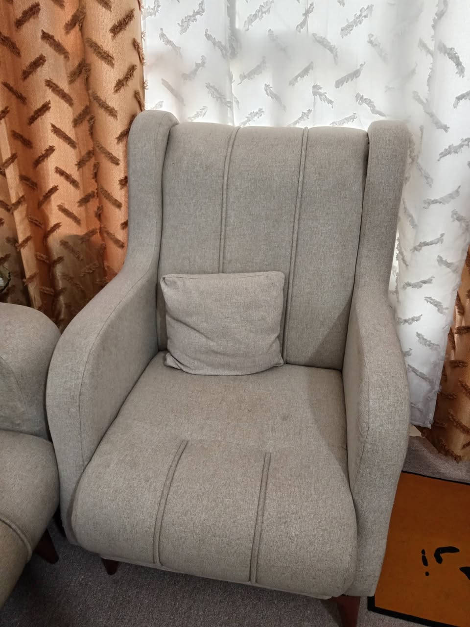 نص تخم. قنفة وحده. 3 مقاعد
وكراسي عدد 2 نظيف مكان الزعفرانيه
السعر /150


**إذا كنت صاحب هذا الإعلان وتريد حذفه لأي سبب، رجاءا أرسل رسالة إلى الدعم الفني**