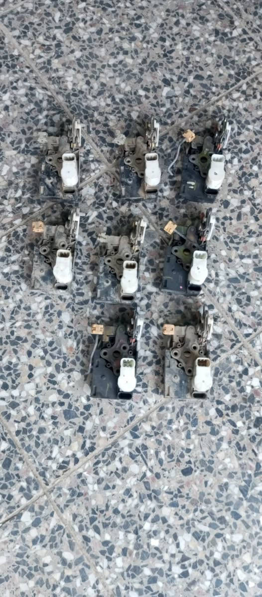 سلام عليكم جميعأ مجمع الشمري يوفر لكم جميع قطع غيار تاهو و يوكن و جمسي التواصل عبر الرقم ***********
