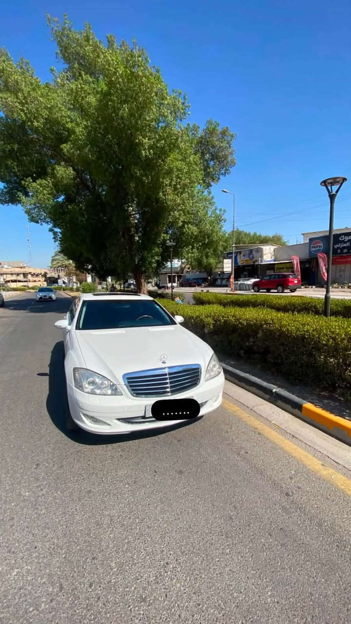 ✨ مرسيدس S350 تنفس طبيعي موديل 2008  مسجله 2006 دخول جديد 

سيارة مرتبة ونظيفة،  وتحويل وكالة بنفس يوم ا

✅ السنوية لغاية 2030
✅ بدون أي غرامات
✅ فول مواصفات (1/1)
✅ 5 قطع صبغ فقط
✅ بدون دواخل
✅ الطخات بسيطة وتم تصليحها

🚗 السيارة جاهزة للاستخدام وما تحتاج أي مصروف.

💰 السعر: 170 ورقة

📍 الموقع: بغداد – اليرموك

📞 ***********
اتصال أو واتساب.

المعاينة خير دليل، والجاد حياه الله.
