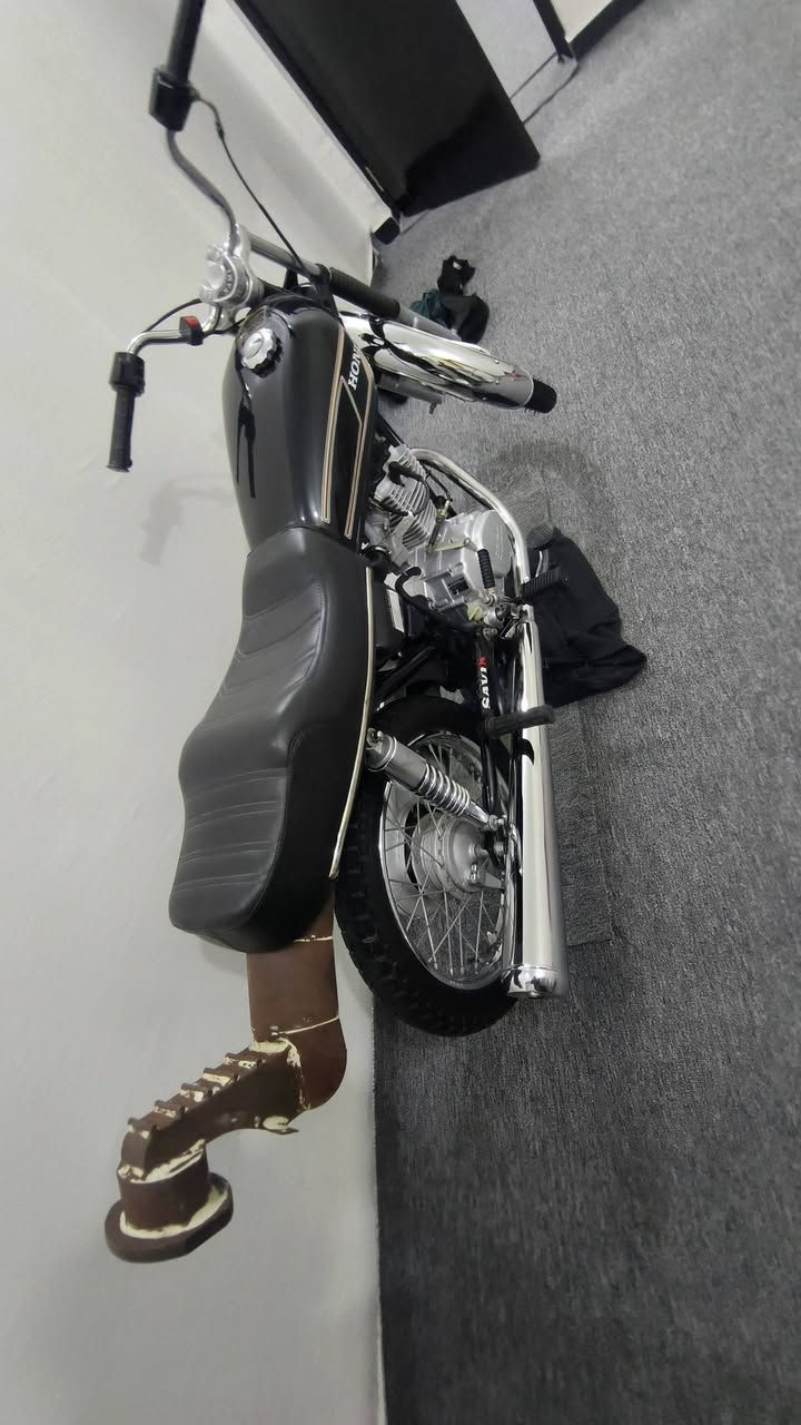 السلام عليكم دراجه تعمير 25 كلك كلك مكاني سوق الشيوخ السعر خاص وباقي التفاصيل خاص او اتصال ***********
