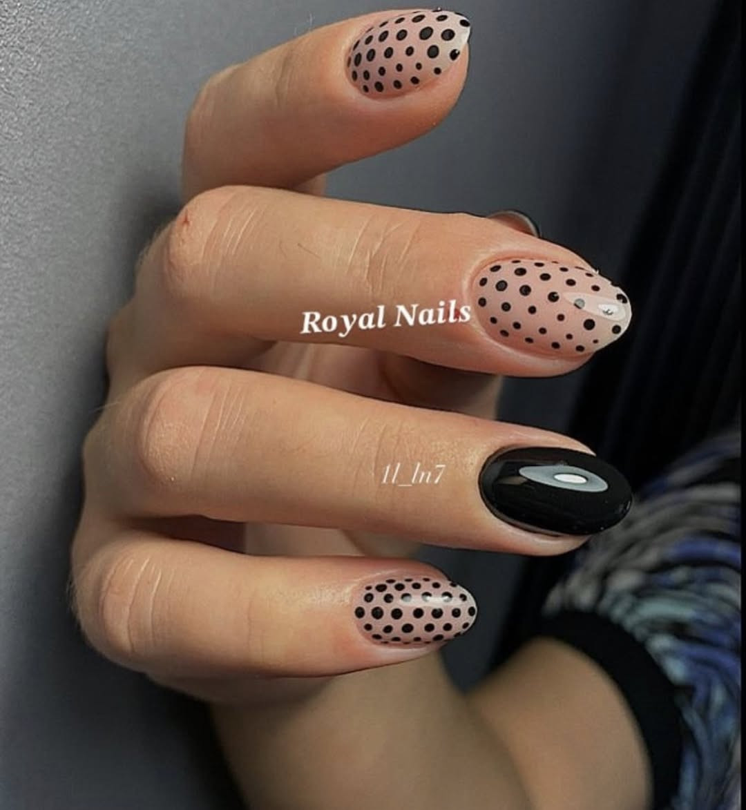 عروض العيد ويانا احلى دلعي نفسج ودلعي اظافرج ✨🧡
جل اكستيشن ب 25✅ 
جل گفر ب 15 ✅
سترونك ب 15✅
جلش فقط 10✅
جلش مع دزاين ب 15✅
ازالة اكرلك ب 10✅
ادامة اكرلك ب 15✅


**إذا كنت صاحب هذا الإعلان وتريد حذفه لأي سبب، رجاءا أرسل رسالة إلى الدعم الفني**