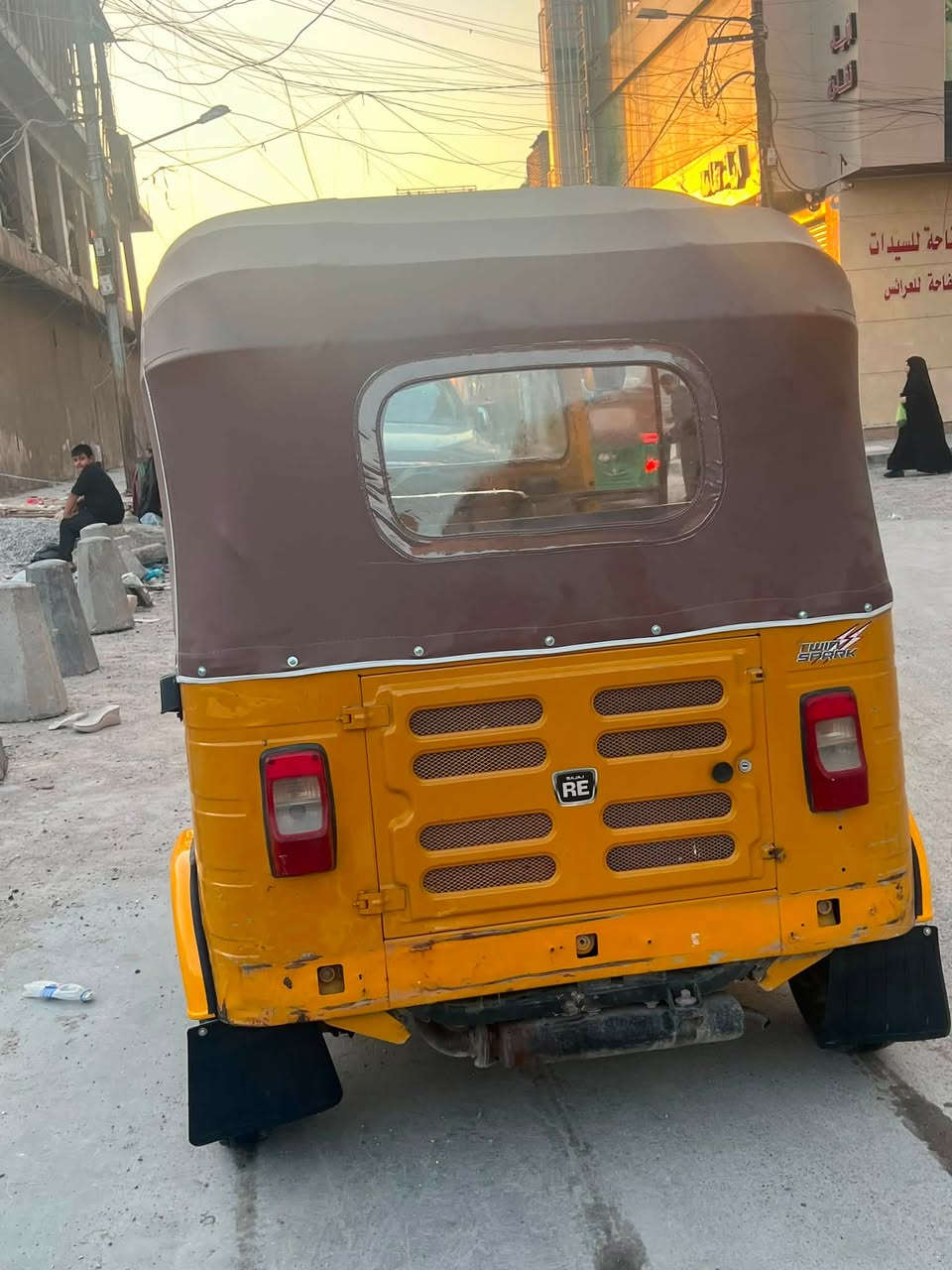 سلام عليكم شباب تكتك البيع موديل 2019 شكره حلو نضيف ما بيه صبغ ترايه حلو مكاني بغداد المدينه رقم سنويه تحول ثاني يوم شراي خابرني ودلل ‭***********‬
