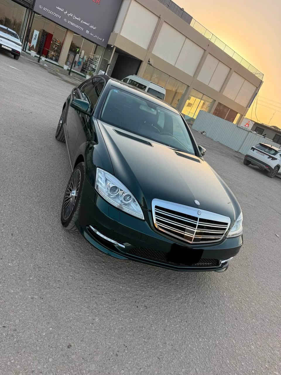 سلام عليكم
مارسدس s 500 مديل 2006محدثه 2013

مكينه 6سلندر 

سياره فول مواصفات سياره كفاله منعده شبر جاملغ خلفي فقط صبغ 

كير مكينه حداديه كفاله 

رقم نجف نكليزي سنويه وهزه جديده مداور ثاني يوم 

باب كصيره 

وارد ياباني 

بيع فقط 

سياره جديده بمعنه الكلمه 

السعر 200وبيها مجال 

رقم التلفون ***********
