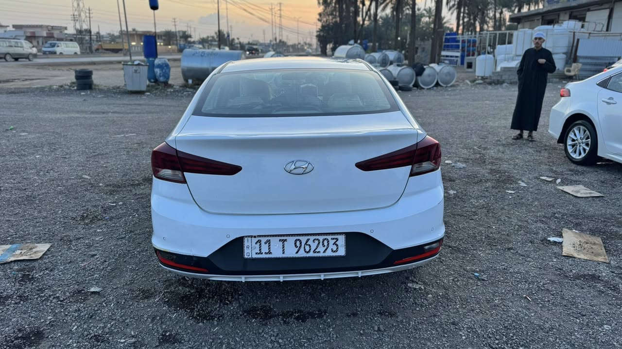 النترا 2020 رقم بغداد خليجي فول محرك 2000 دوش بيها 3 قطع جاملغ خلفي عكس السايق والدوسه مصبوغات وقبق المحرك.. بأسمي السياره سعرها 148 مكاني بغداد 

‭0750 016 8944‬

‭0770 025 5391‬
