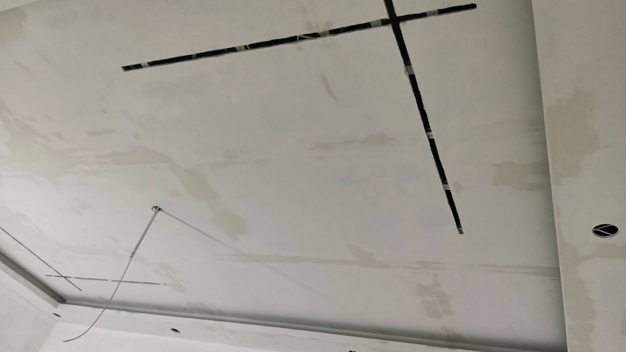 Black king 
لعمل جميع انواع الديكورات العصرية التركية والسورية سقوف جبس بورد والبلاستيك والجدران بجميع انواعها وب اسعار تنافسية للاستفسار الاتصال على *********** او المراسلة على الواتساب
