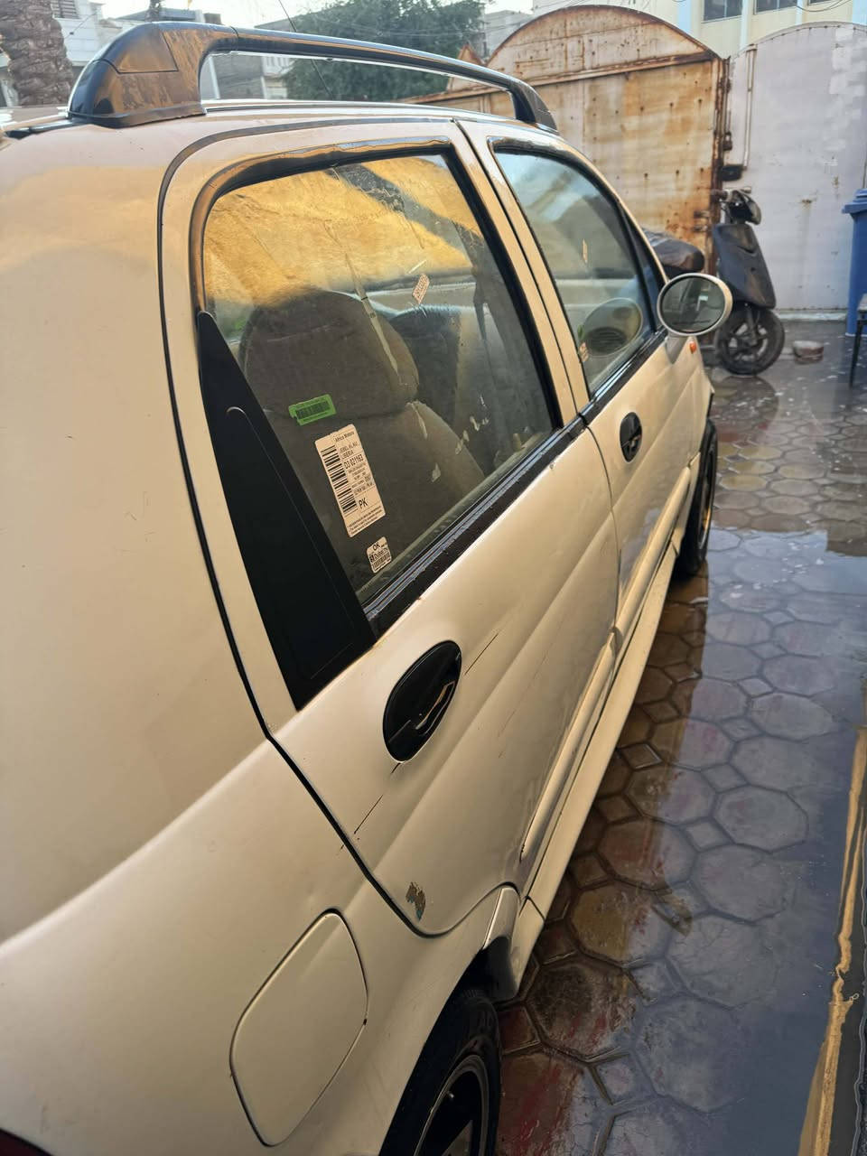 السلام عليكم 
كيو كيو شغالة وتمشي السعر 27 وبيهة مجال بسيط
مكانهة بغداد شارع فلسطين
تحويل مباشر 
***********
