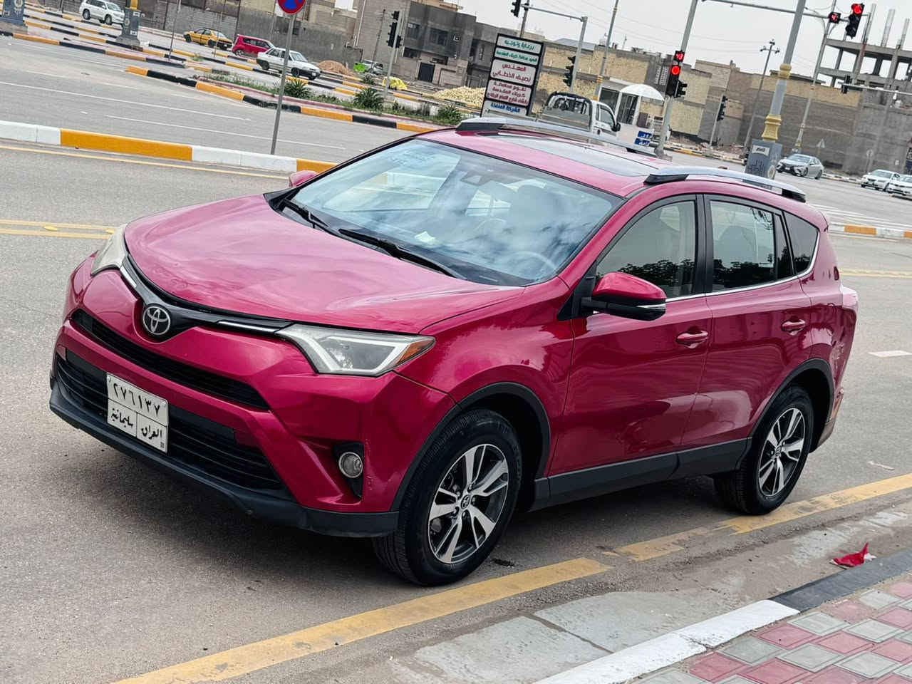 راف فور موديل 2017وارد امريكي حادثه جاملغ وبنيد بدون دواخل بدون ارباك وبيه رشات تجميل السعر 133قابل للتفاوض للستفسار اكثر اتصال علئ الرقم ***********مواصفات السيارة فول 1\1فتحه شاشة كامره تحكم استيرن مثبت سرعه جنطه كهربائيه تبريد ثلج ❄️ مكينه وكير مكفولات تخم تاير حداديه جديده مكان السياره كربلاء
