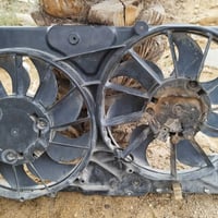 فان محرك مزدوج • ماليبو • نظيف وشغّال