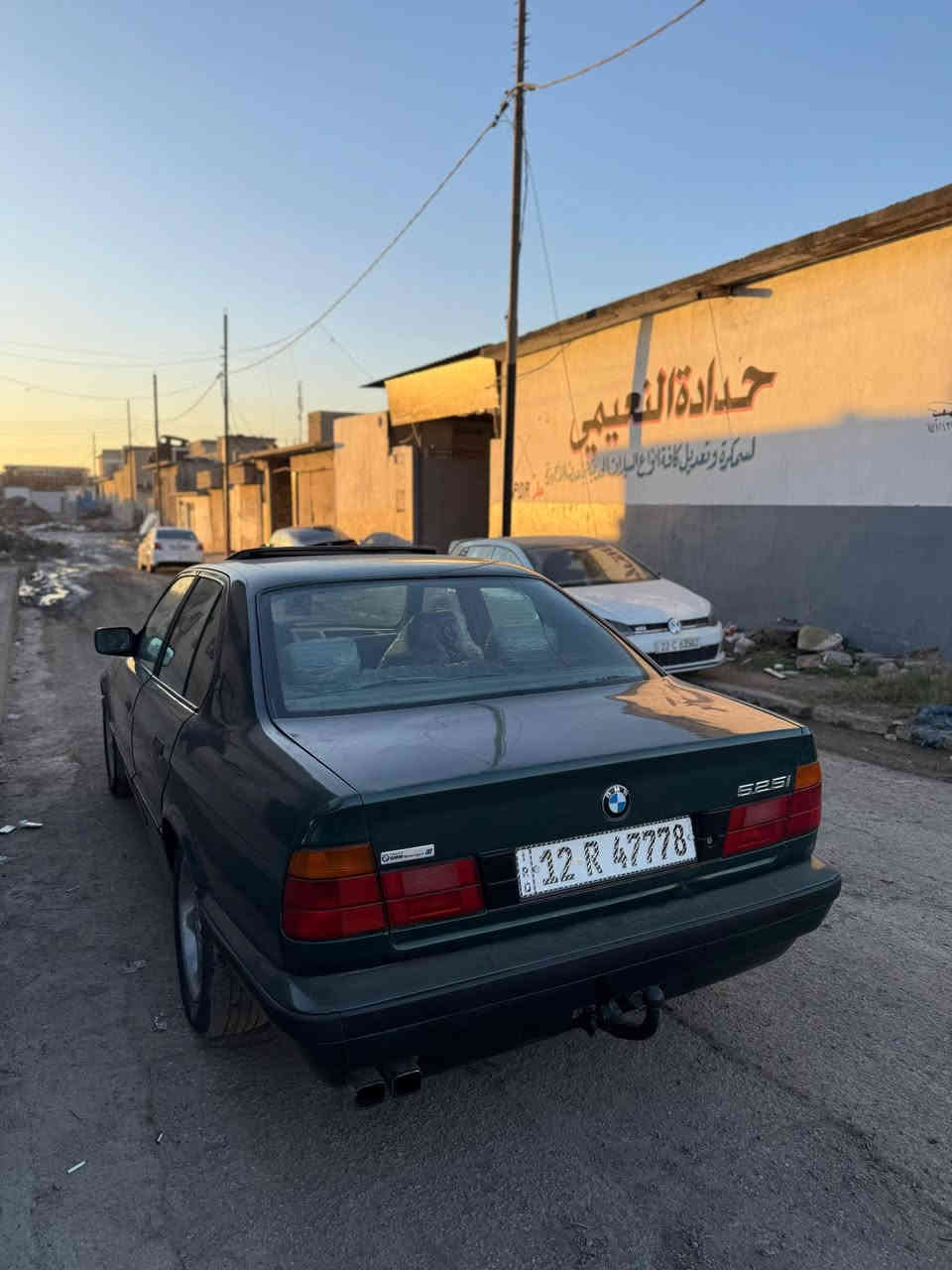 السلام عليكم
BMW موديل 92،     حجم 525  كبس عدله  أصل وفصل  كير عادي فول فول نشاط 
اسلايت 4جامات كهرب  بور استيرن سستم صوت
محرك وكير ابشرط  صدر أمامي وخلفي  جديد 
كهربائيات كلها شغاله وما ملعوب أي شي بيها وضع الشركه
السياره بدون أي حادث  صبغ عام للجماليه فقط
هزه وأرقام وسنويه جديد سنويه لي 29 
كابون ما امسجله خلاص    شرط الوكاله والتحويل
اترايك وين ما يعجبك  السياره ما بيها أي نقص  
السعر 60    وبيها مجال قليل
الاستفسار    ***********    مكان السياره موصل
