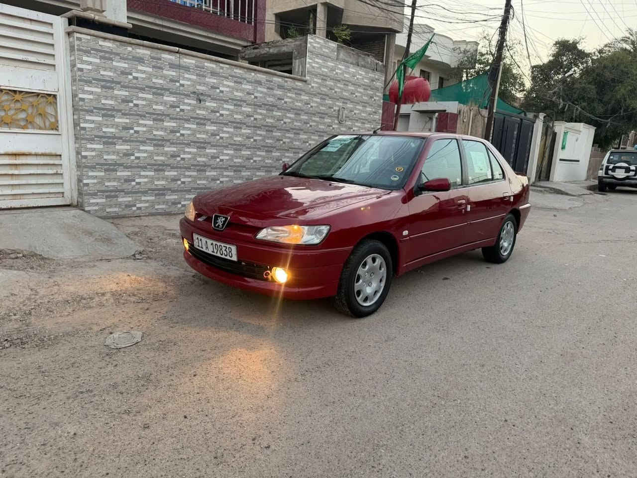 سلام عليكم 306 موديل 2001 السياره كامله من كل النواحي تبريد كهربائيات مكينه كير مكفولات ٠صدر جديد دوشمه جديده جلد خياط منضومه بانزين جديده منضومه مي جديده السعر 47 قفل مكاني كاضميه
