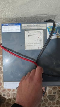 يو بي اس • ١٧ أمبير • ٤ بطاريات