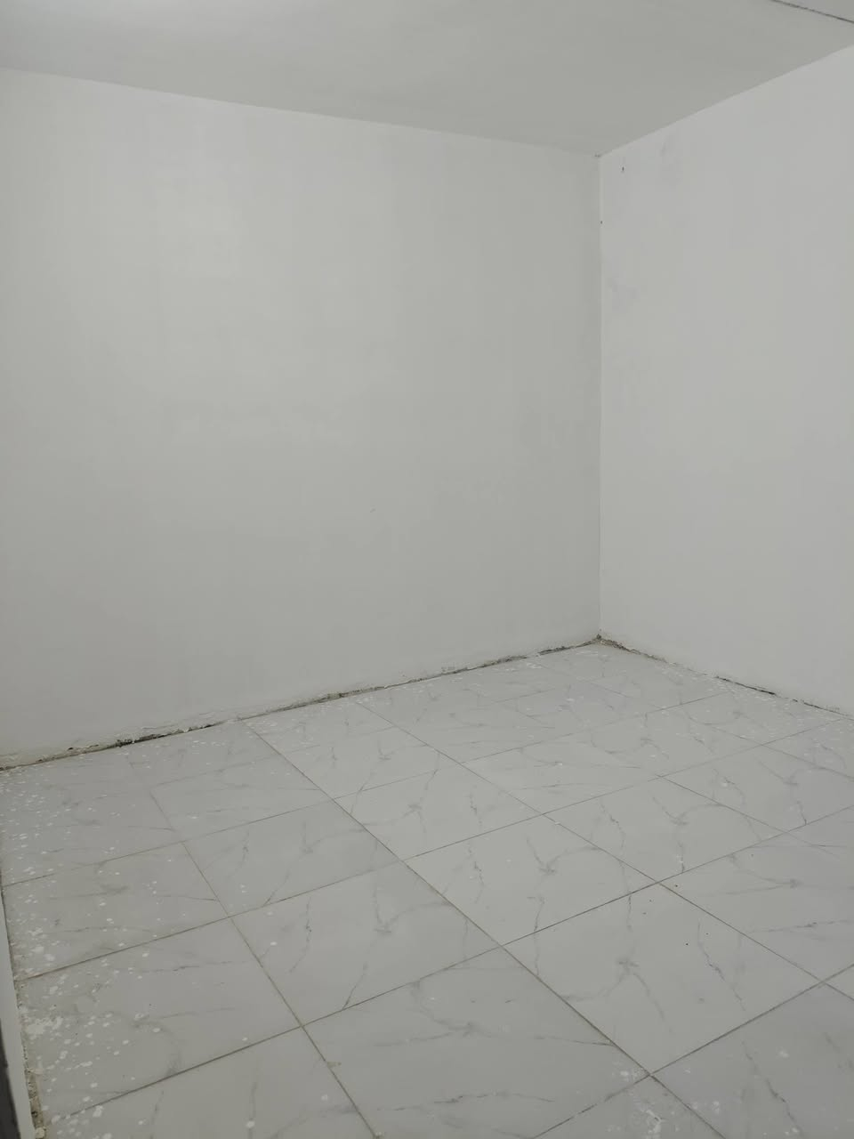 بيت لبيع شارع ستين 100متر 10في10 علمن البيت احلى من الصوره  ***********
