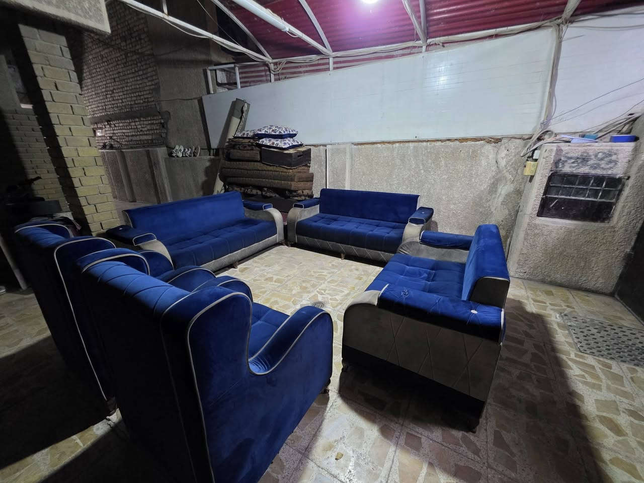 سلام عليكم تخم ١٠ نفرات للبيع ب٣٠٠ الف ما بي أي ضرر ***********
