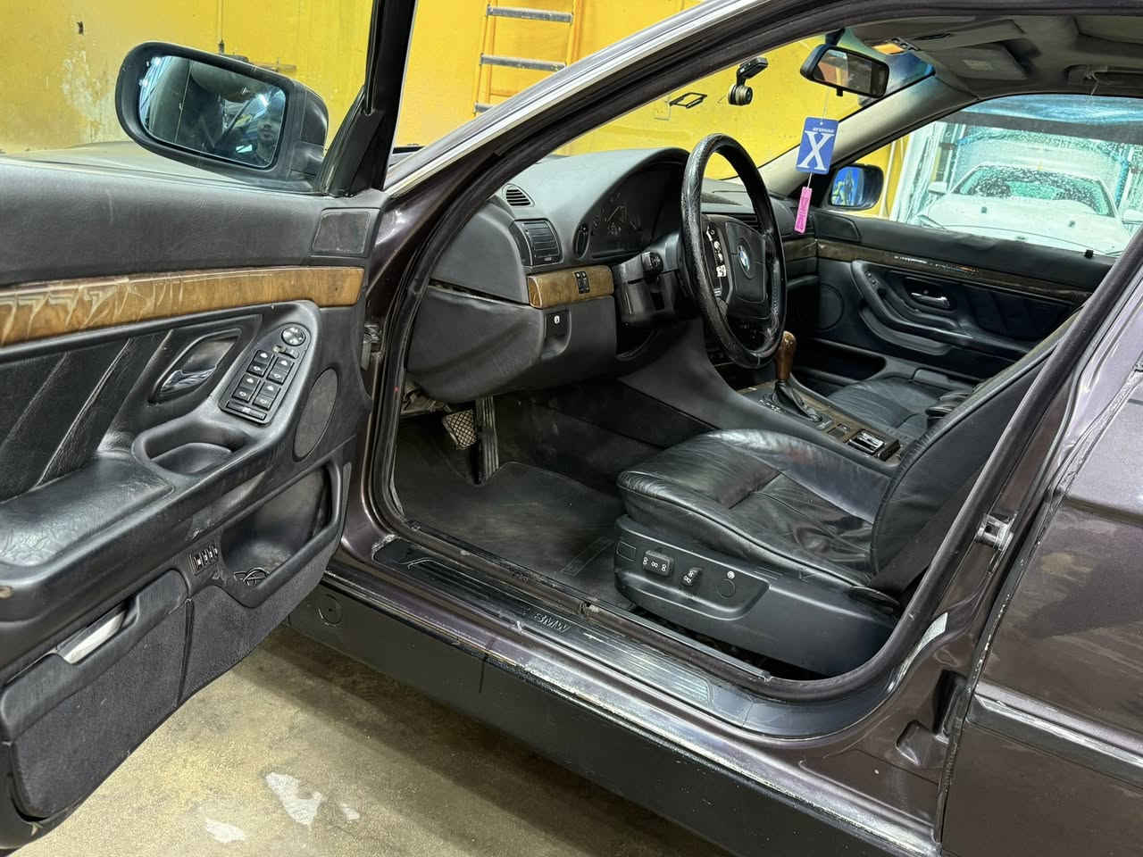 كاسحه
كاسحه موديل 97 رقم أربيل بسمي تحويل ثاني يوم حجم 728 ما عيزه كلشي جديد كهربائيات شغلات حداديه جديده مابيه اي نقص جنطه شفط و فتحه بالقماره السعر 85 رقمي 0781192804


**إذا كنت صاحب هذا الإعلان وتريد حذفه لأي سبب، رجاءا أرسل رسالة إلى الدعم الفني**