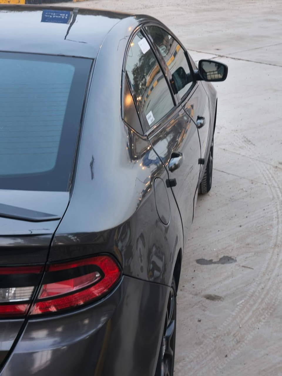 سلام عليكم.. دارت 2016.. فئه رالي موصفات.. جامات كهرب تبريد ثلج تحكمات ستيرن كير اوتومتيك. شاشه كبيره جميع موصفات سياره بيها. شاشه تدعم كار بلي وجي بي اس..كامره خلفي دواره بلادي كشنات هيتر مرايات هيتر وقلاب شاشه اعطال دشبول. ويل كب 18بلاك اسبور لايت زنون بلادي دبل كزوز خلفي مكينه 2400 المرغوب..سياره جديده... ماشي 120 الف... بأسمي هزه جديده رقم اربيل.. صبغ بيها جاملغ خلفي فقط.. جاملغ امامي مبدل اصلي بدون صبغ..... شرط وكاله وتحويل سعره 91$.... ***********........ ***********
