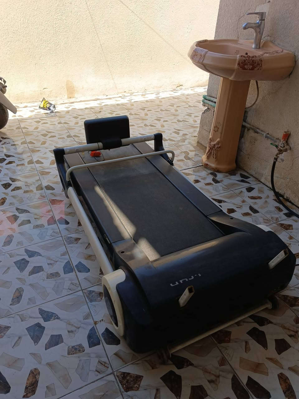 جهاز جري يطبك يصير جبلي ومستقيمي نضيف أخو الجديد سعره 200 بي مجال


**إذا كنت صاحب هذا الإعلان وتريد حذفه لأي سبب، رجاءا أرسل رسالة إلى الدعم الفني**