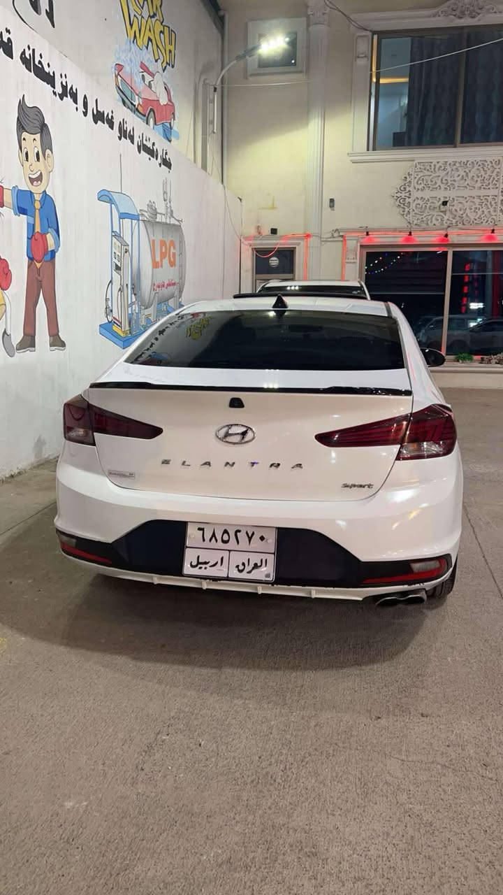 سلام عليكم للبيع النترا سبورت 2020 فول 1/1 حادث امريكا ربع صندوق وبلعراق جاملغ سايق وبيها اماكن بارد بدون دواخل بدون ايرباك  السعر 129 وبيها مجال 
***********
