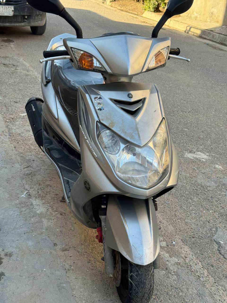 ‏سلام عليكم
‏دراجه سكنس فحل كوري نوزل خطين دراجه مال رمبه اي نقص مابيها 
‏احله من الصوره كهربائيات كلها شغاله مكينه برغي مامفتوح بيها جيب فيتر وتعال افحص الكفر والسواد نفس الختم السعر (950) بيها مجال بسيط العنوان بغداد الدوره الاتصال *********** متواجد واتساب
‏
