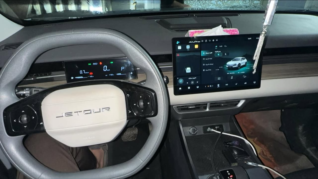 سلام عليكم
للبيع 
جيتور دايشنج 
مديل :2026
مواصفات : كومفورت 
ماشيه :٤٨٠٠ كيلو
السعر 24 مليون ونص 
***********
