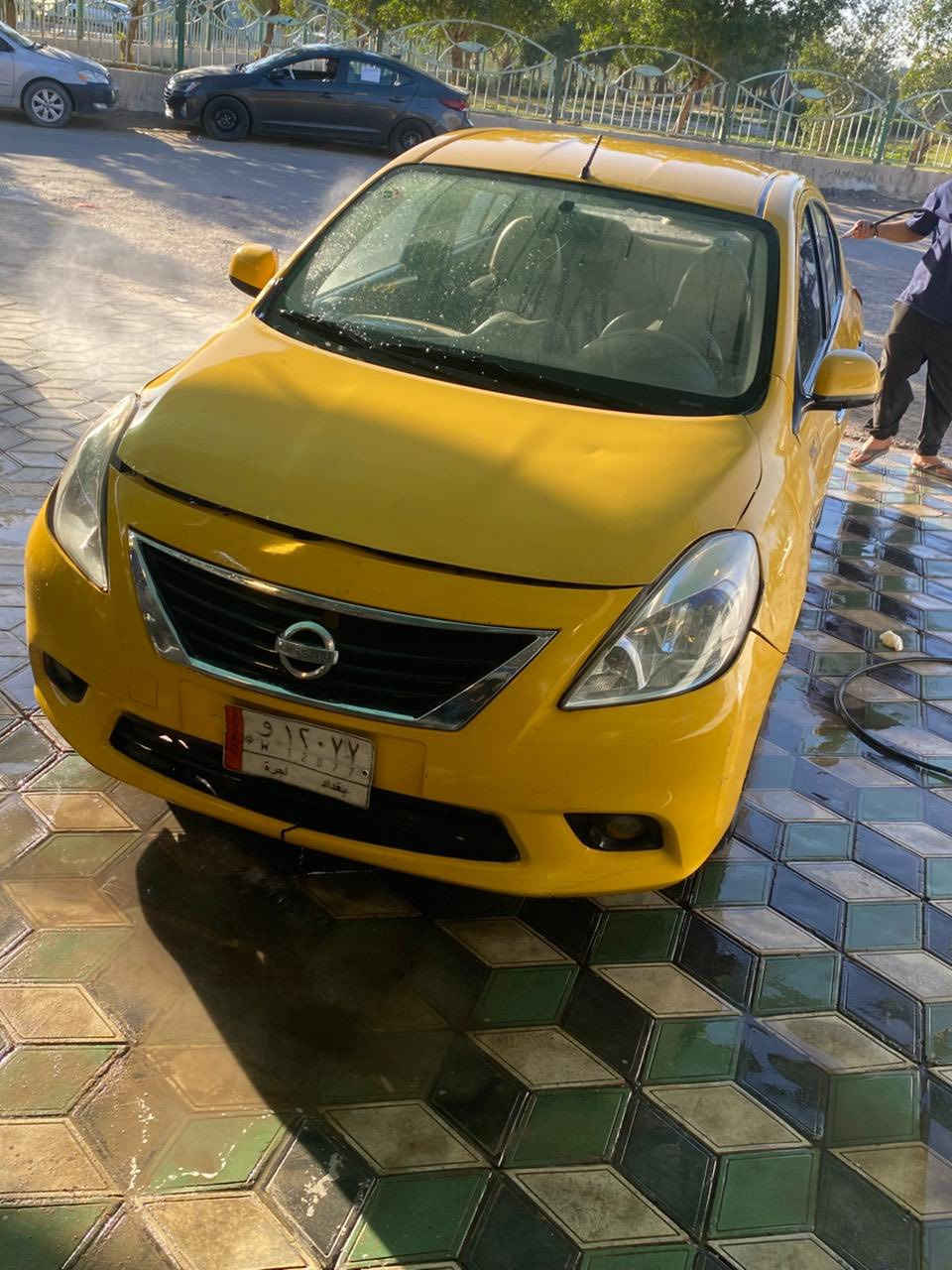 السلام عليكم نسيان سني هندي للبيع بيه ضرب بل باب الخلفي عكس السائق أمبينه بلصوره وبيه طخه خفيفه بل جامللغ الأمامي محرك كير تبردي خير من الله عنوان البياع سعره ٨٠ ورقه وبيه مجال ***********
