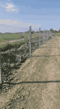 السلام عليكم 4دونم للبيع سريع ابوغريب يم الخمس بيوت مسيجه سيم سعرالدونم الواحد 45 مناسب للشراي فقط متوفر وتساب ‏‪***********‬‏
