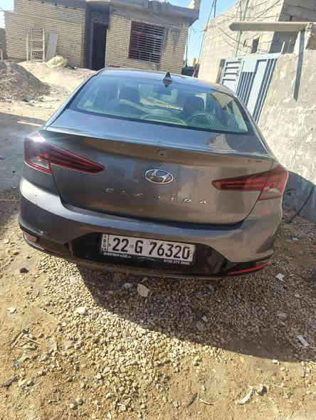 السلام عليكم
سياره الانترا أمريكي 2020 بيه باب وجملغ مبدل 
سياره كاملة مكمله محرك 2000دوش للاستفسار ***********
