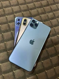 عندي أجهزه اللبيع   اول جهاز 12عادي موصفات ذ64 ب86مبدل تفصيخ  مبدل شاش...