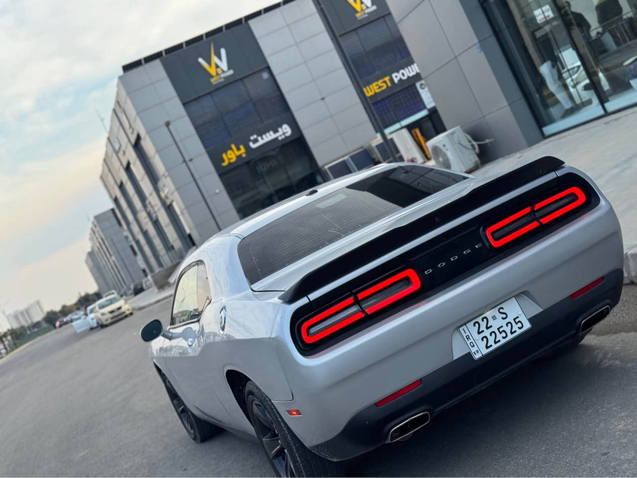 Dodge challenger 2023 
بجم كبس جاهزة و مرقم اربيل 
حادث جانبي  ققط ثلاث قطع جنب صبغ 
بدون ايرباگات 
فقط بردة 
اخر موديل 2023
ماشية فقط 51 ميل
تحويل نفس اليوم او وكالة
اربيل شركة الوتين
اتصال ***********
اتصال ***********
واتساب
السعر 164$ و مجال فقط للطيبين
سعر حتى بالخيال ماكو أربيل, العراق
