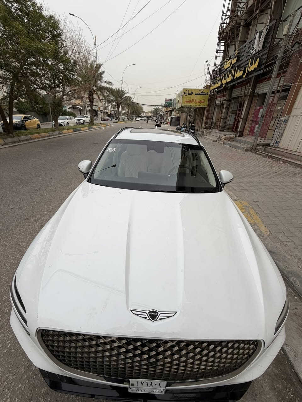 السلام عليكم للبيع جنسس GV70 ستة سلندر 3500 توين تيربو 2024 حادث موضح بلصور اتبدلت قطعتين نفس اللون السيارة فول مواصفات وسبورت  السيارة حرة مو كتاب فقط ترقمها السيارة موجودة في كربلاء للبيع فقط الاتصال ***********
