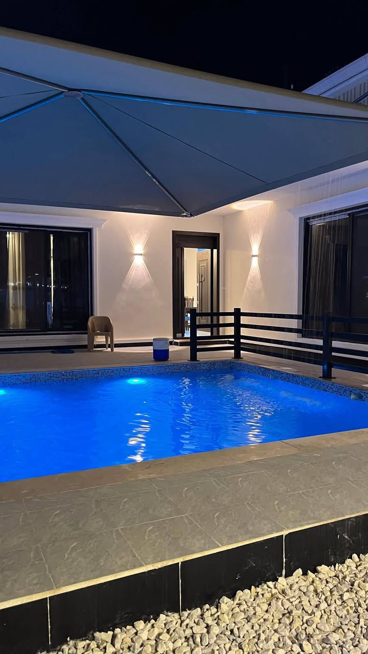 تتوفر حجوزات طيلة أيام الأسبوع يتوفر مسبح حار للحجز والاستفسار واتساب ***********
موثقة بتطبيق اجرلي بغداد
